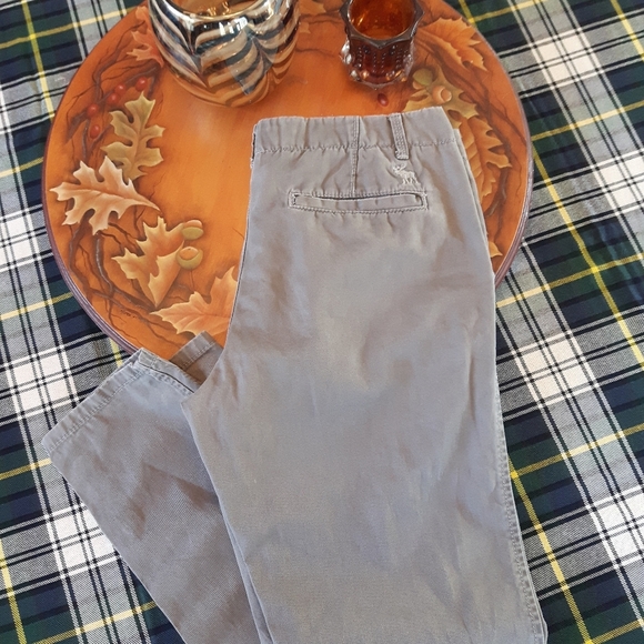 Size 4 Abercrombie & Fitch New York khakis - Picture 6 of 11